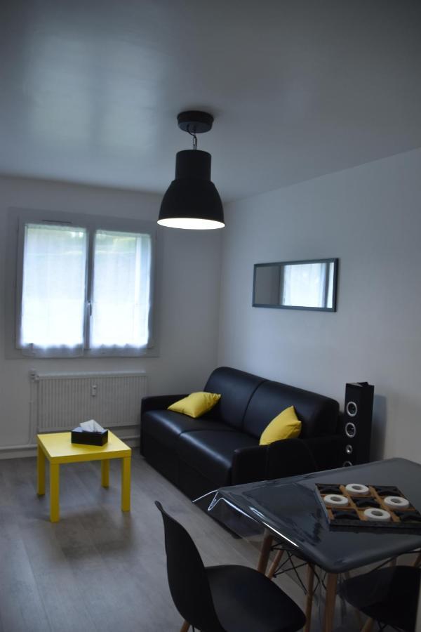 G.Y.T.E'S Apartment องเฟลอร์ ภายนอก รูปภาพ